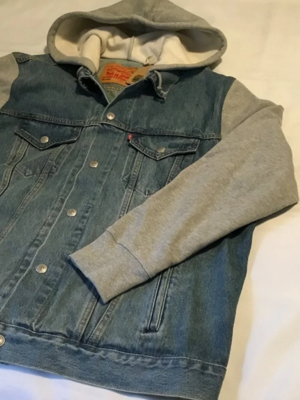 NWT Levis Trucker Gray Sweatshirt Hoodie & Sleeves Denim Snap Front Jacket XL - Picture 2 of 11